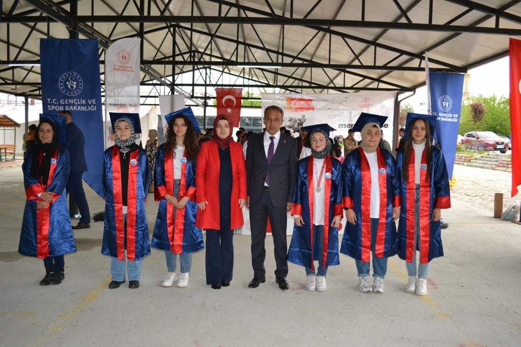 İLÇEMİZDE 19 MAYIS ATATÜRK’Ü ANMA, GENÇLİK VE SPOR BAYRAMI KUTLANDI.